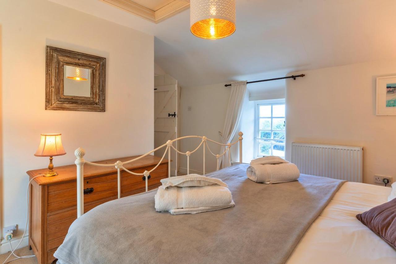 Finest Retreats - Forge Cottage Padstow Kültér fotó