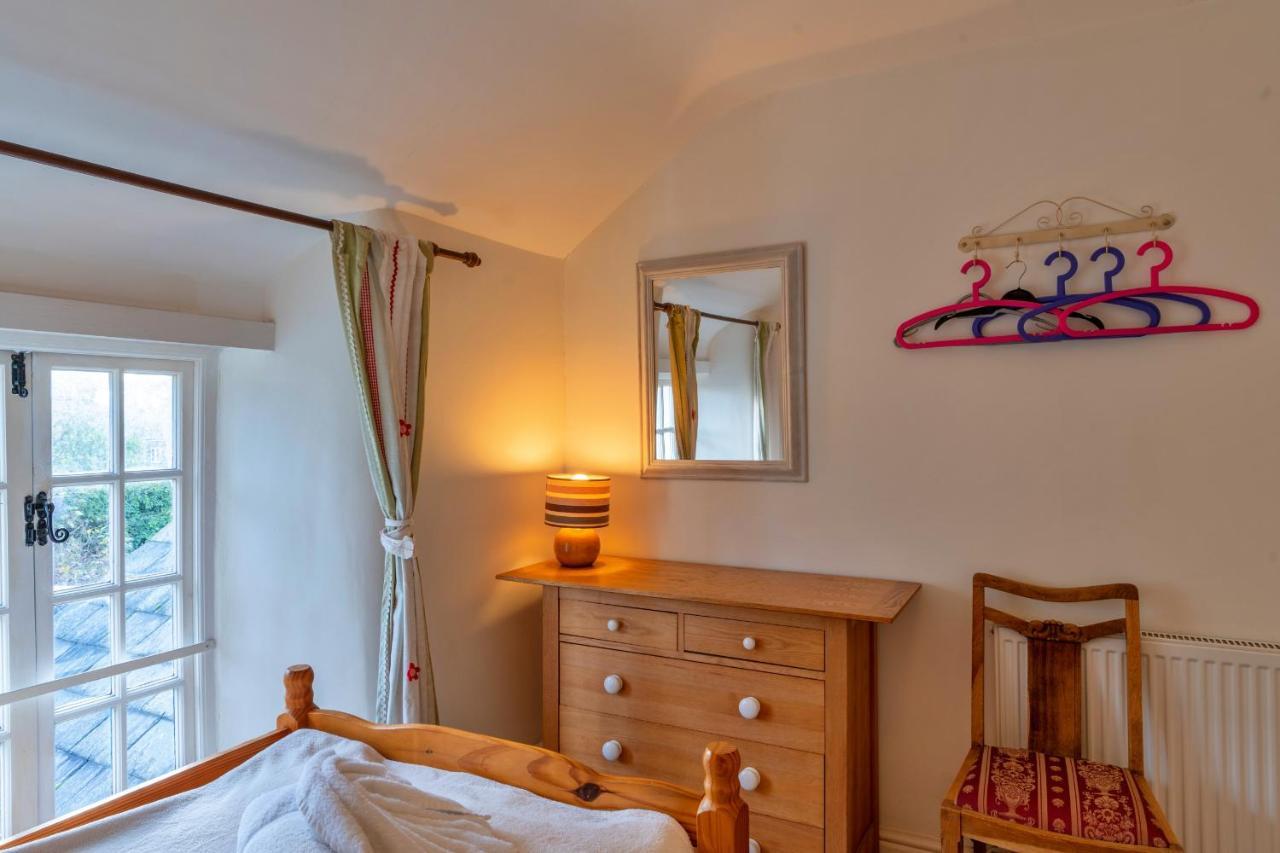 Finest Retreats - Forge Cottage Padstow Kültér fotó