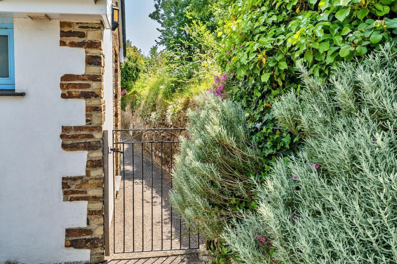 Finest Retreats - Forge Cottage Padstow Kültér fotó